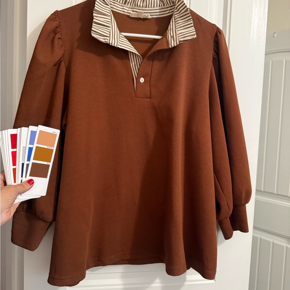 Entro Brown Top with Striped Collar - Picture 3 of 3